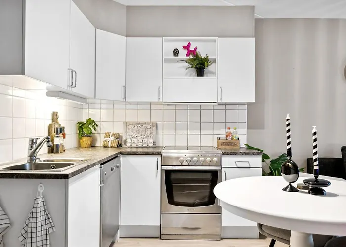 Luxurious Modern In - Eur 4k Expensive Bed And 82